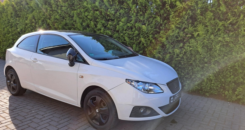 Seat Ibiza cena 17900 przebieg: 141663, rok produkcji 2011 z Witkowo małe 379